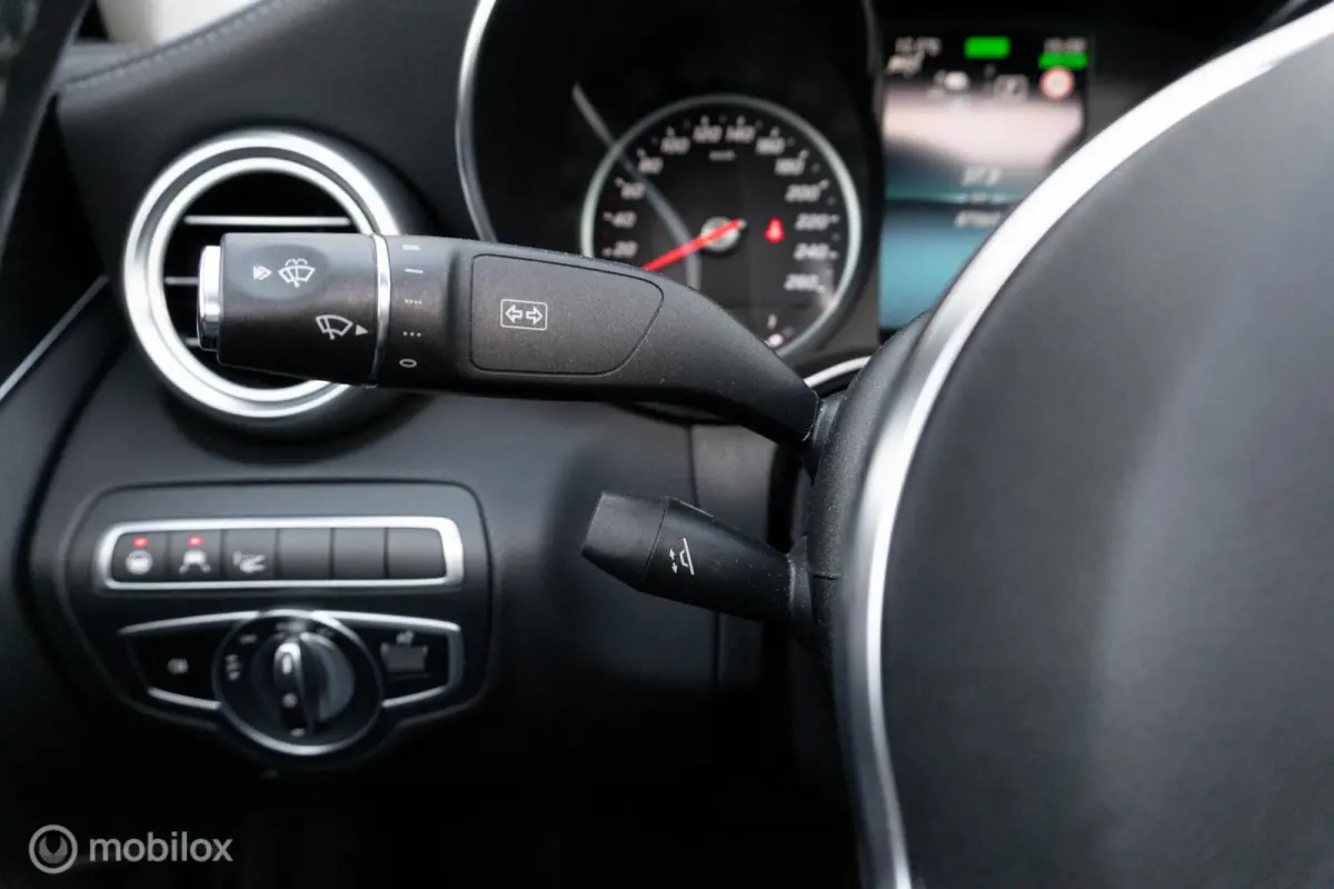 300 e Premium Plus Pack|Panorama dak|360° camera|Apple Carplay