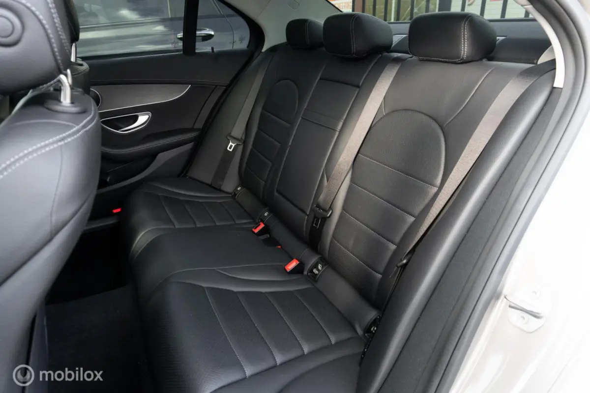 300 e Premium Plus Pack|Panorama dak|360° camera|Apple Carplay