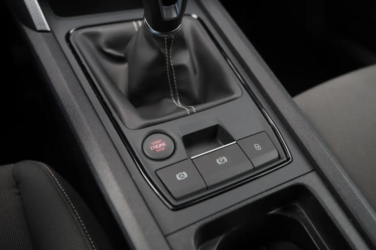 1.0 TSI Reference Trekhaak Fabrieksgarantie 06-2027 NL-Auto