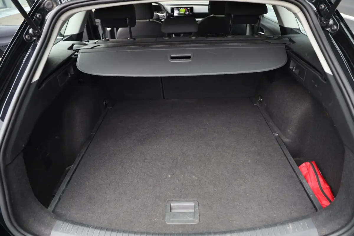 1.0 TSI Reference Trekhaak Fabrieksgarantie 06-2027 NL-Auto