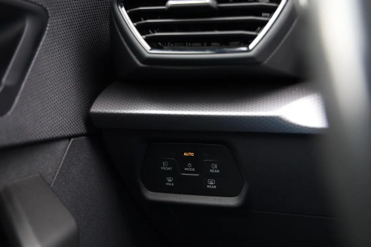 1.0 TSI Reference Trekhaak Fabrieksgarantie 06-2027 NL-Auto