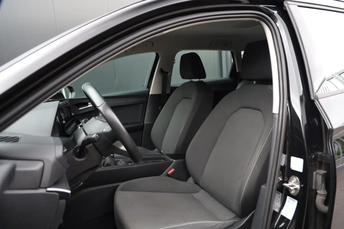 1.0 TSI Reference Trekhaak Fabrieksgarantie 06-2027 NL-Auto