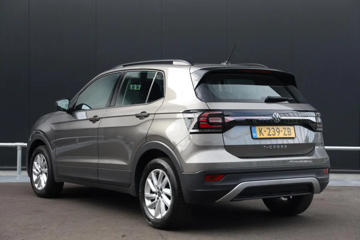 1.0 TSI 95pk Life Navigatie Airco Adaptieve Cruise 16 inch DAB+ CarPlay NL-Auto