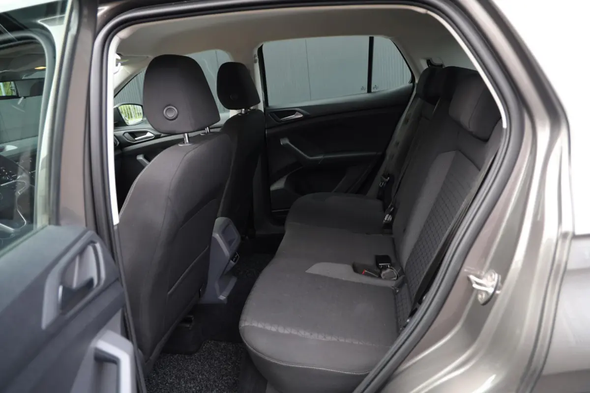1.0 TSI 95pk Life Navigatie Airco Adaptieve Cruise 16 inch DAB+ CarPlay NL-Auto