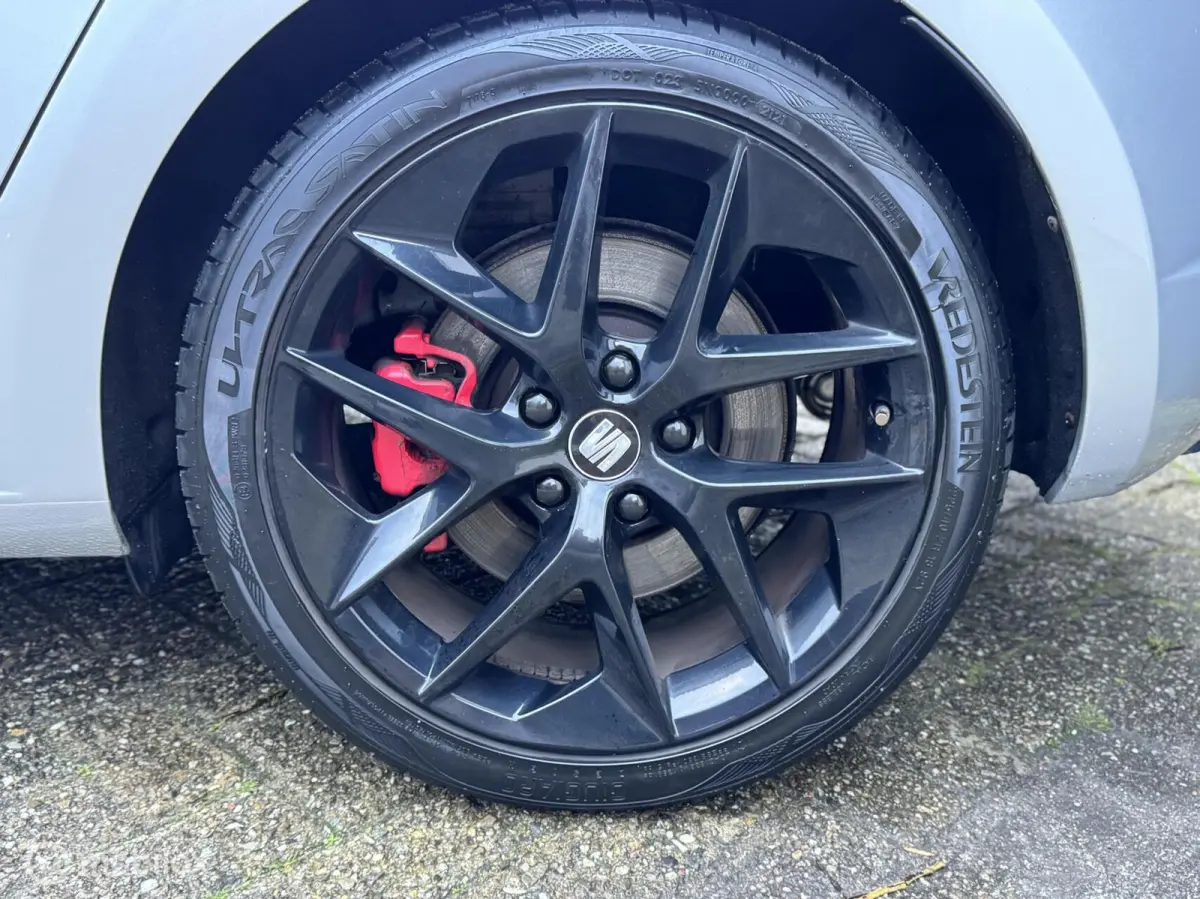 cupra 2.0 TSI DSG| Panorama | schaalstoelen| Grijs