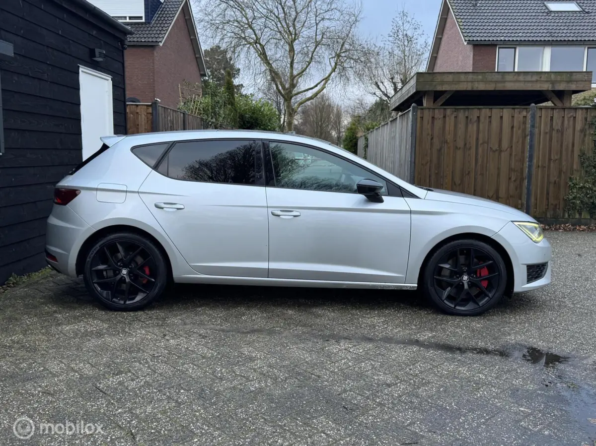 cupra 2.0 TSI DSG| Panorama | schaalstoelen| Grijs