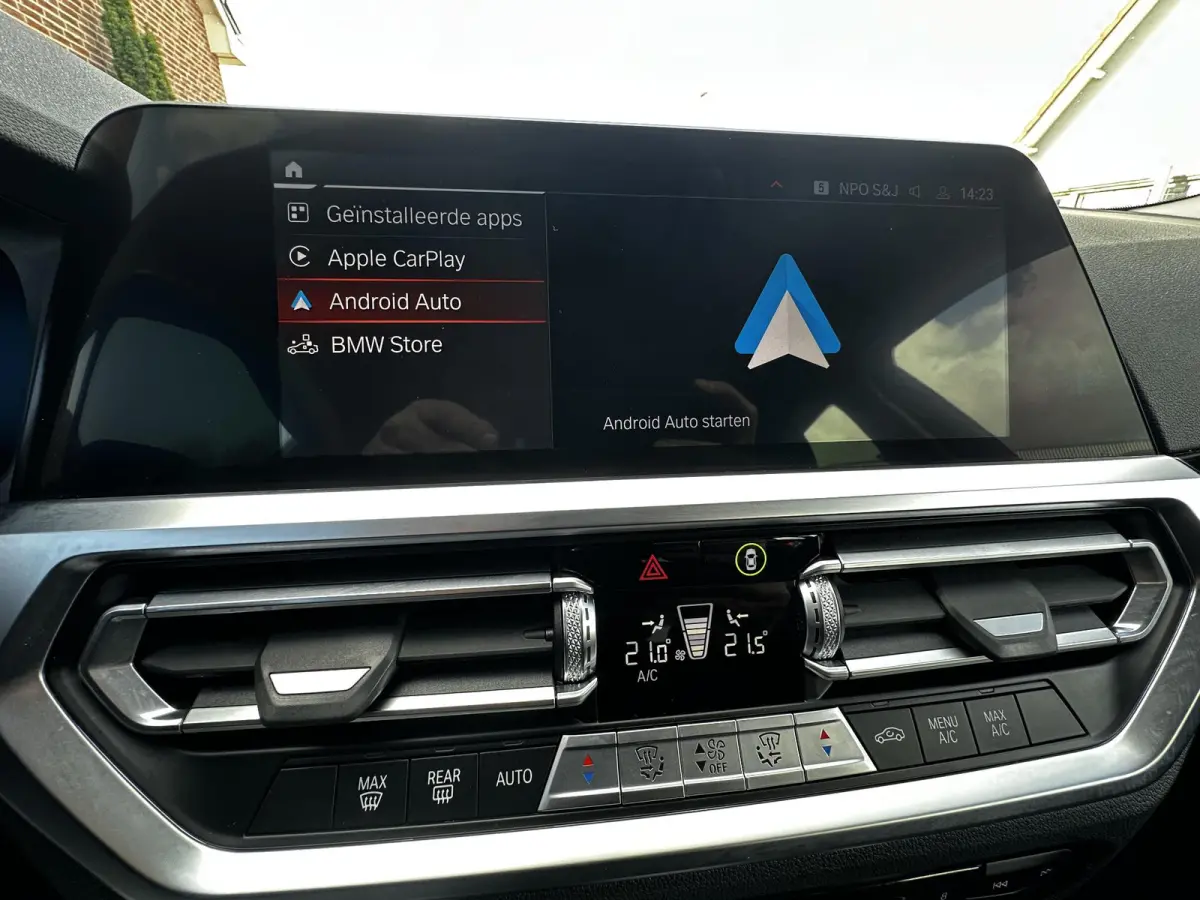 320i Leder|Camera|Sfeer|AdapLed