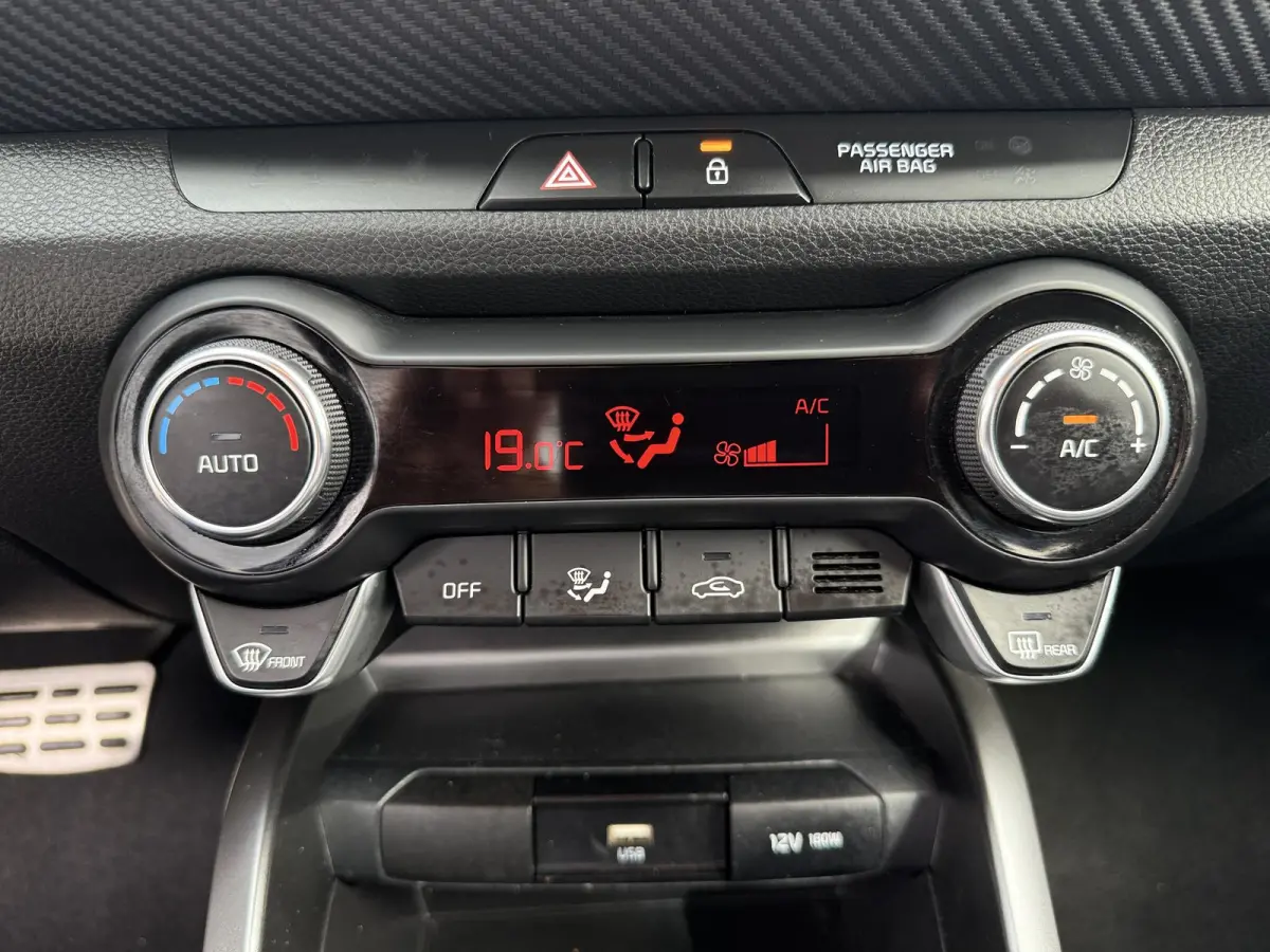 1.0 T-GDi MHEV GT-PlusLine | Automaat | Navigatie | Verwarmbare Voorstoelen | Cruise Ctrl | Panoramadak | Achteruitrijcamera |