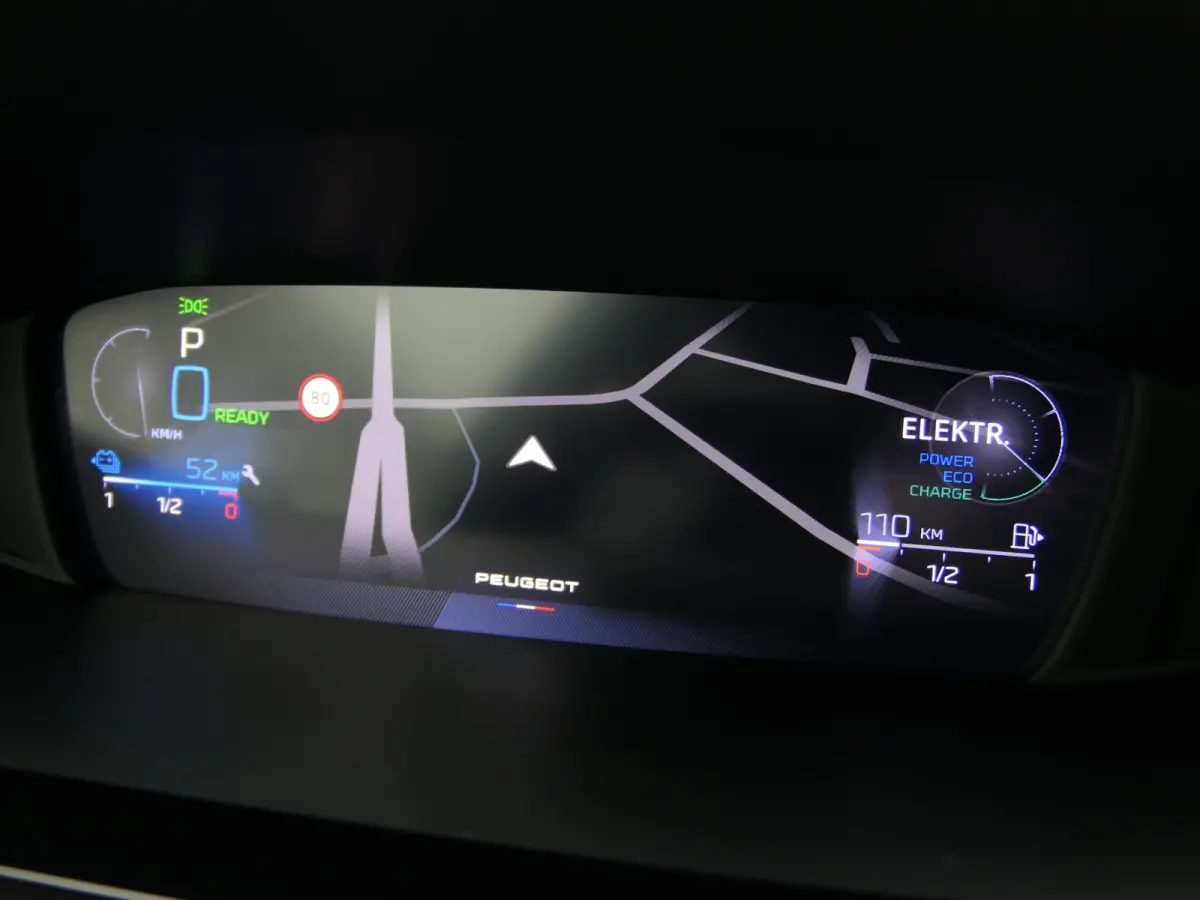 1.6 Plug-in Hybrid 225 GT | Black Pack | LMV 18'' | Camera