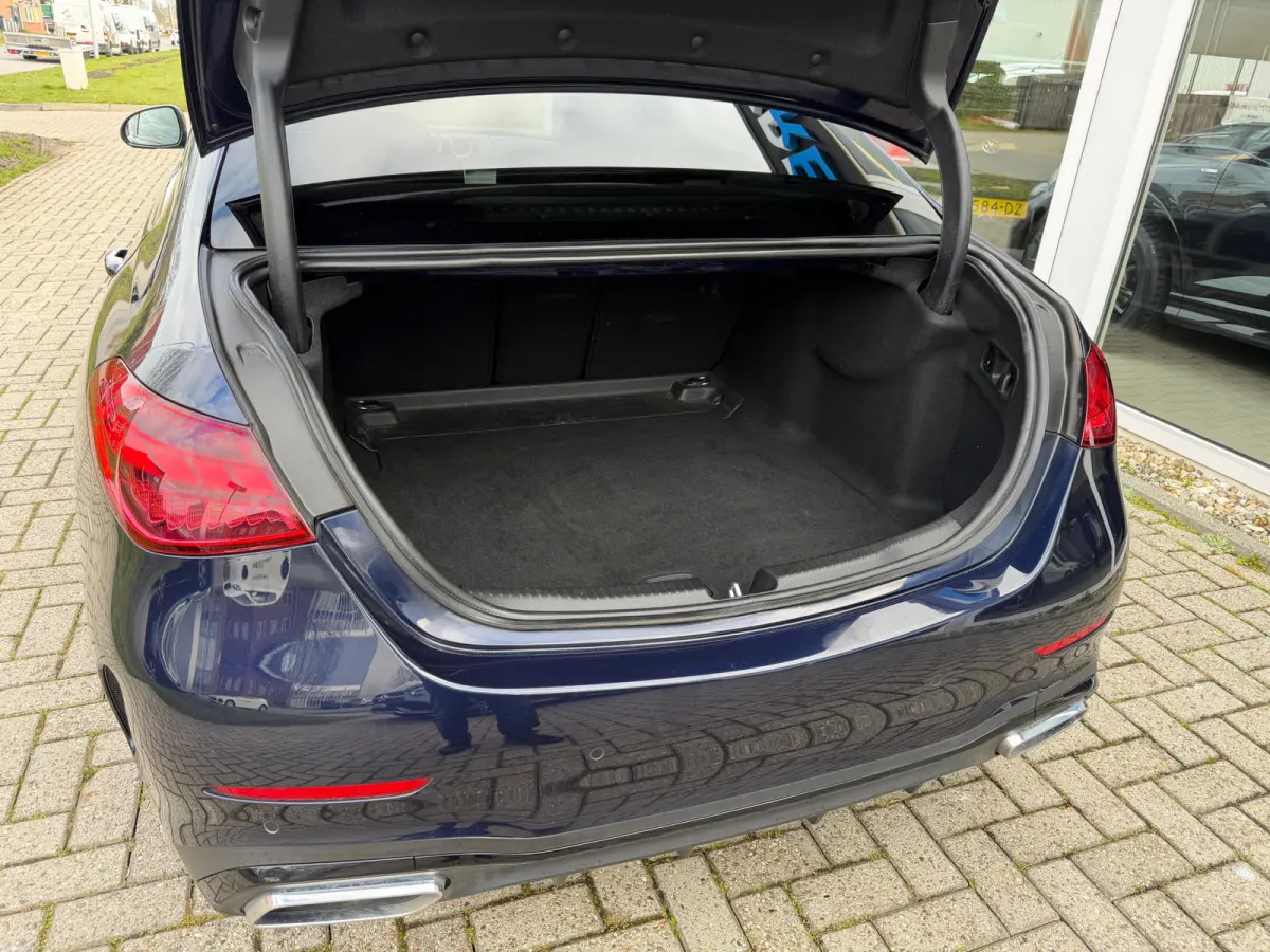 180 AMG Line Nieuw model | Schuifdak