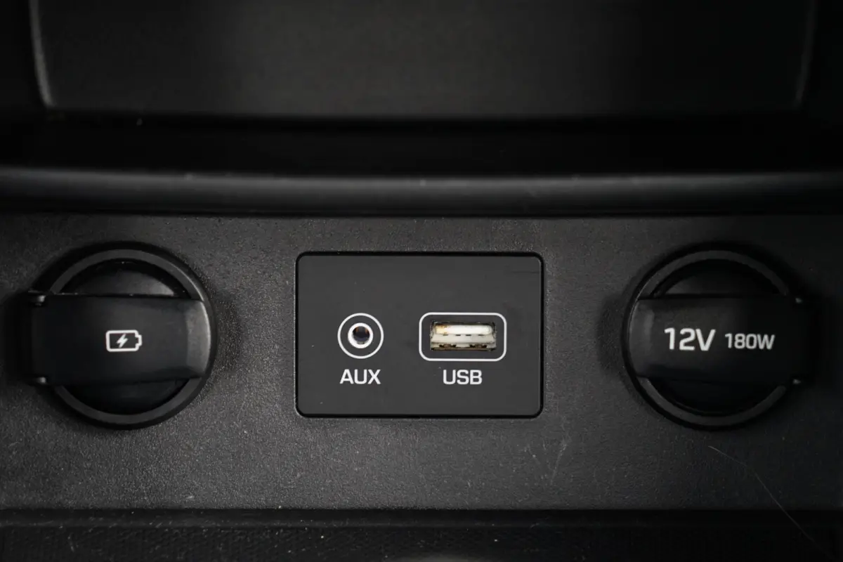 1.0 T-GDI Comfort, CarPlay, cruise, cam. trekh.