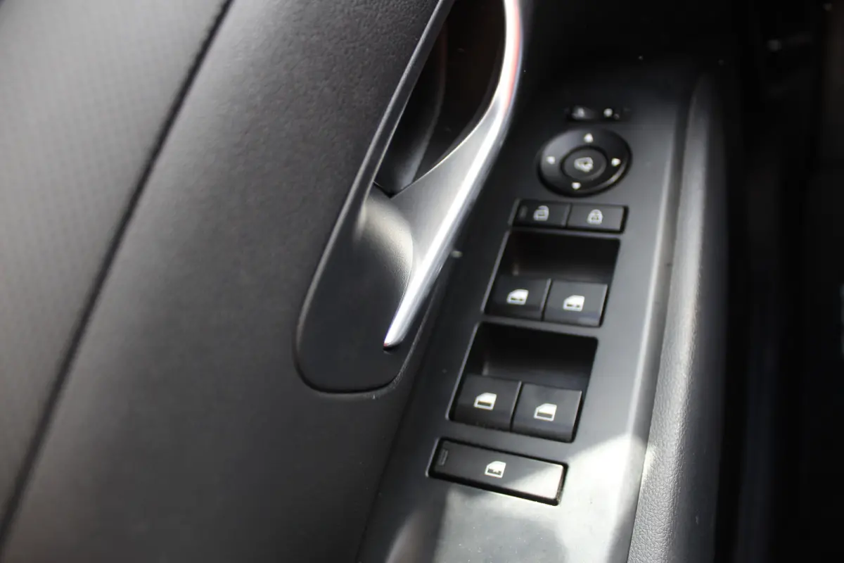 1.6 T-GDI PHEV i-Motion Parkeercamera l Applecarplay /Android auto l Keyless