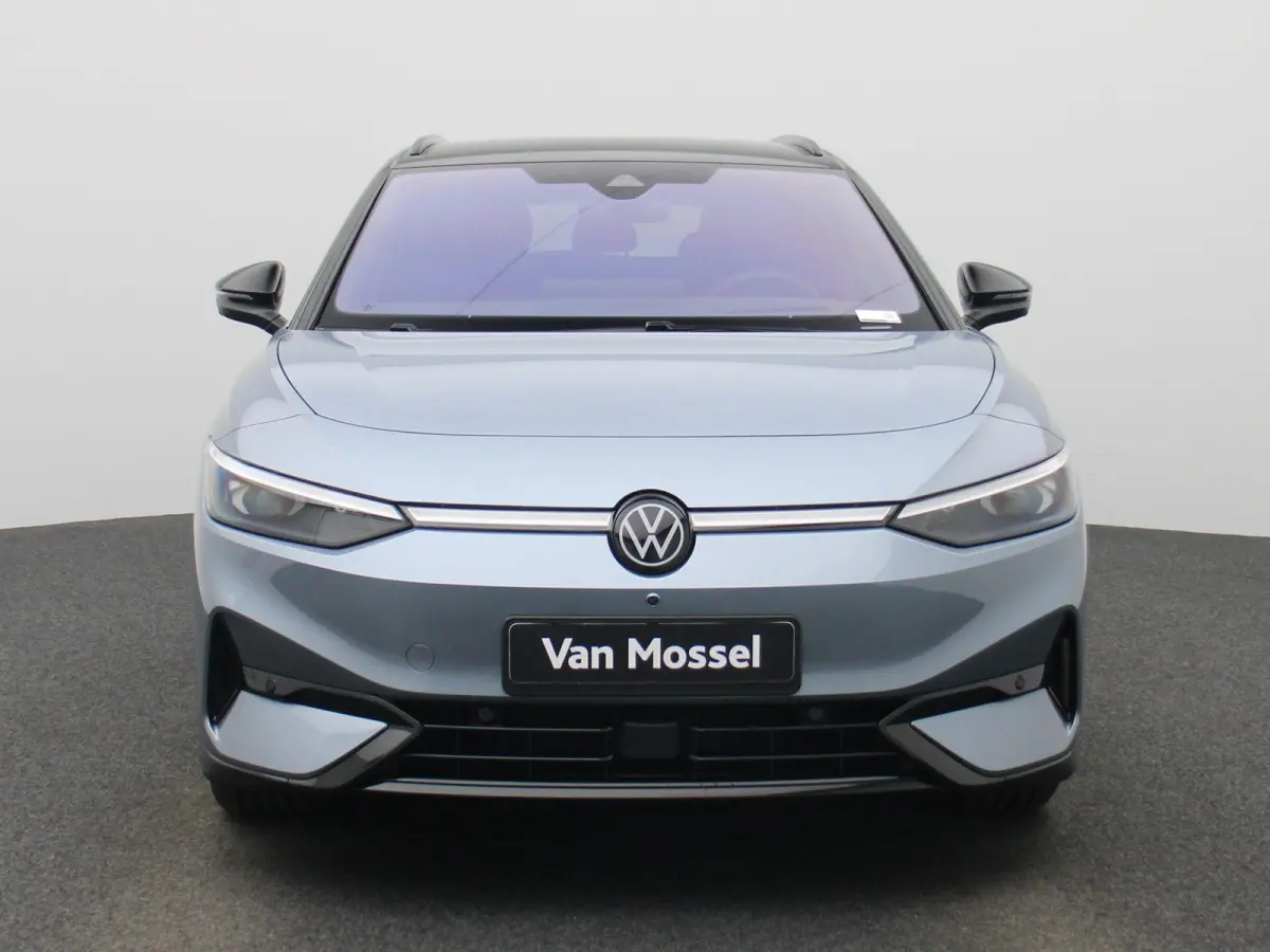 Pro Limited Edition 77 kWh 286 PK | 20" Lichtmetalen velgen | Black Style | Apple Carplay | Navigatie | 360 Camera | Achterklep elektrisch | Head-up display | Memory stoelen | Ruiten getint 