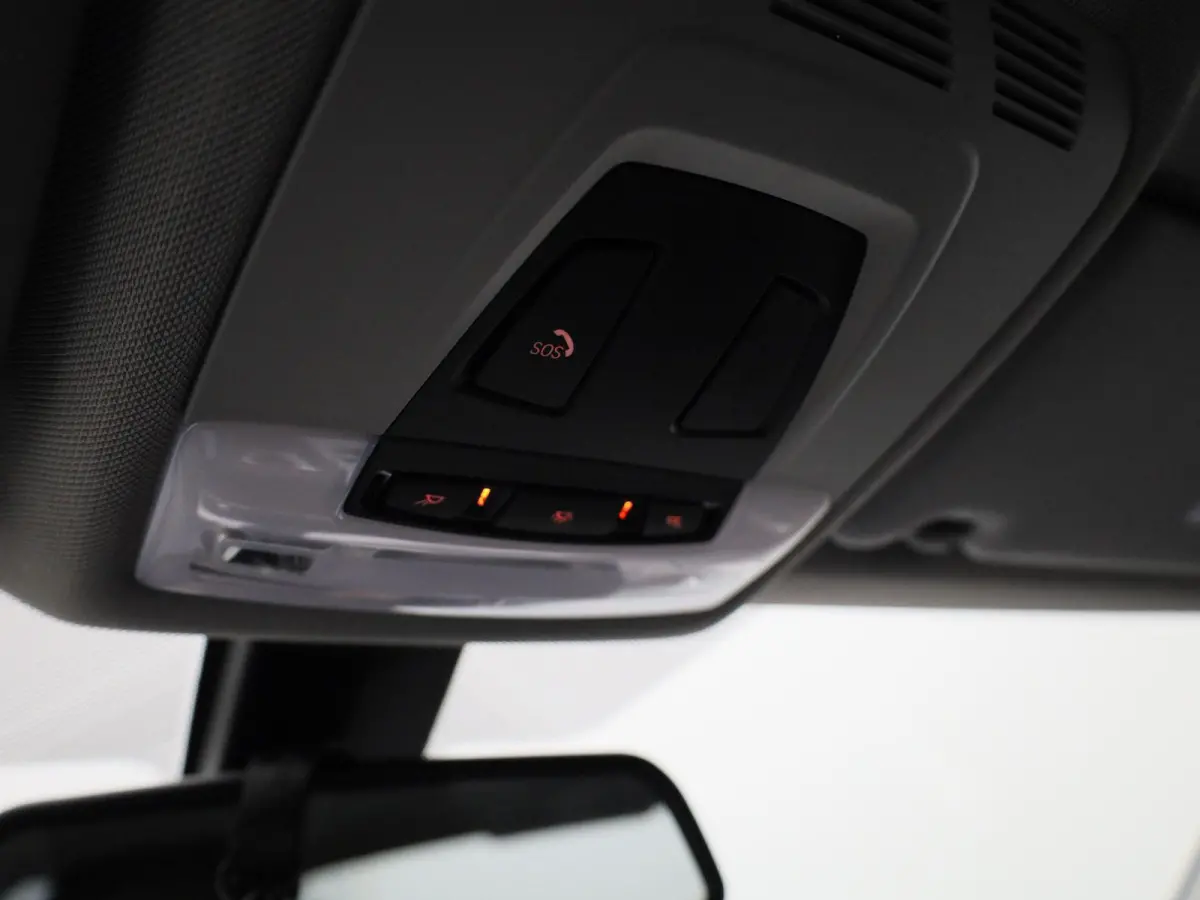 318i Executive | Automaat | Navigatie | Cruise Control | Parkeersensoren |