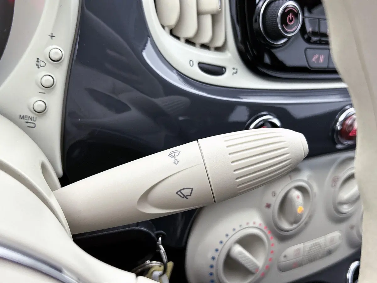 1.0 Hybrid Pop | Airco | Parkeersensoren | Cabrio!