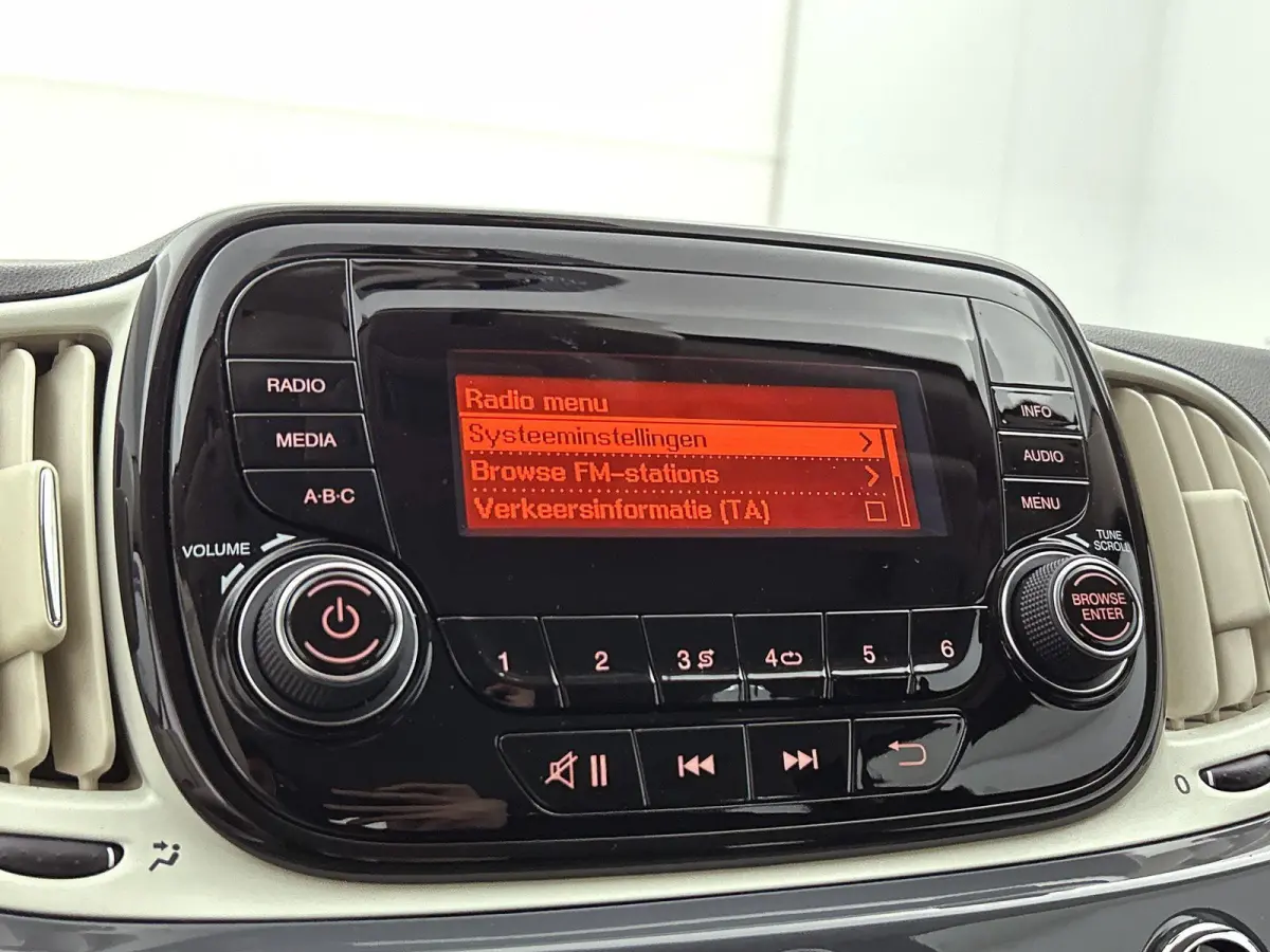 1.0 Hybrid Pop | Airco | Parkeersensoren | Cabrio!