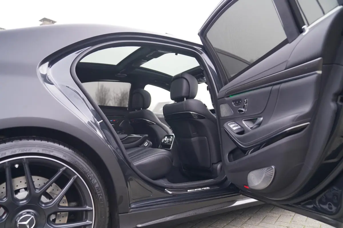 AMG 63 4Matic+ Lang Premium Plus | Burmester 3D | Panorama | Massage stoelen | Stoelkoeling | Carbon |