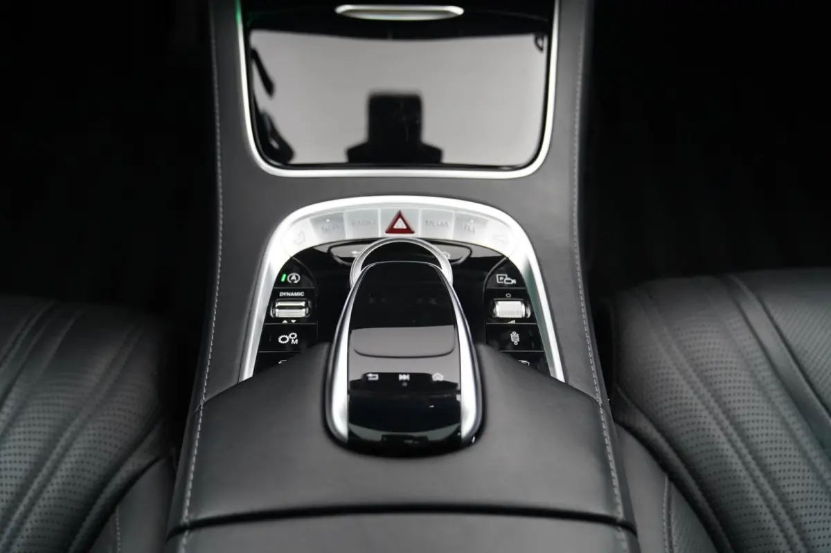 AMG 63 4Matic+ Lang Premium Plus | Burmester 3D | Panorama | Massage stoelen | Stoelkoeling | Carbon |