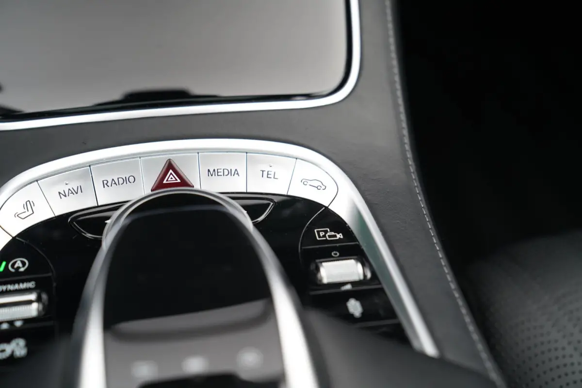 AMG 63 4Matic+ Lang Premium Plus | Burmester 3D | Panorama | Massage stoelen | Stoelkoeling | Carbon |