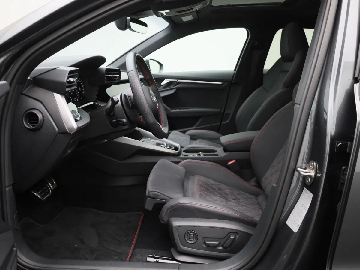 45 TFSI e S edition Competition 245 PK | S-line | Panoramadak | Automaat | Navigatie | Smartphone interface | Climate Control | Stoelverwarming | Lichtmetalen velgen |