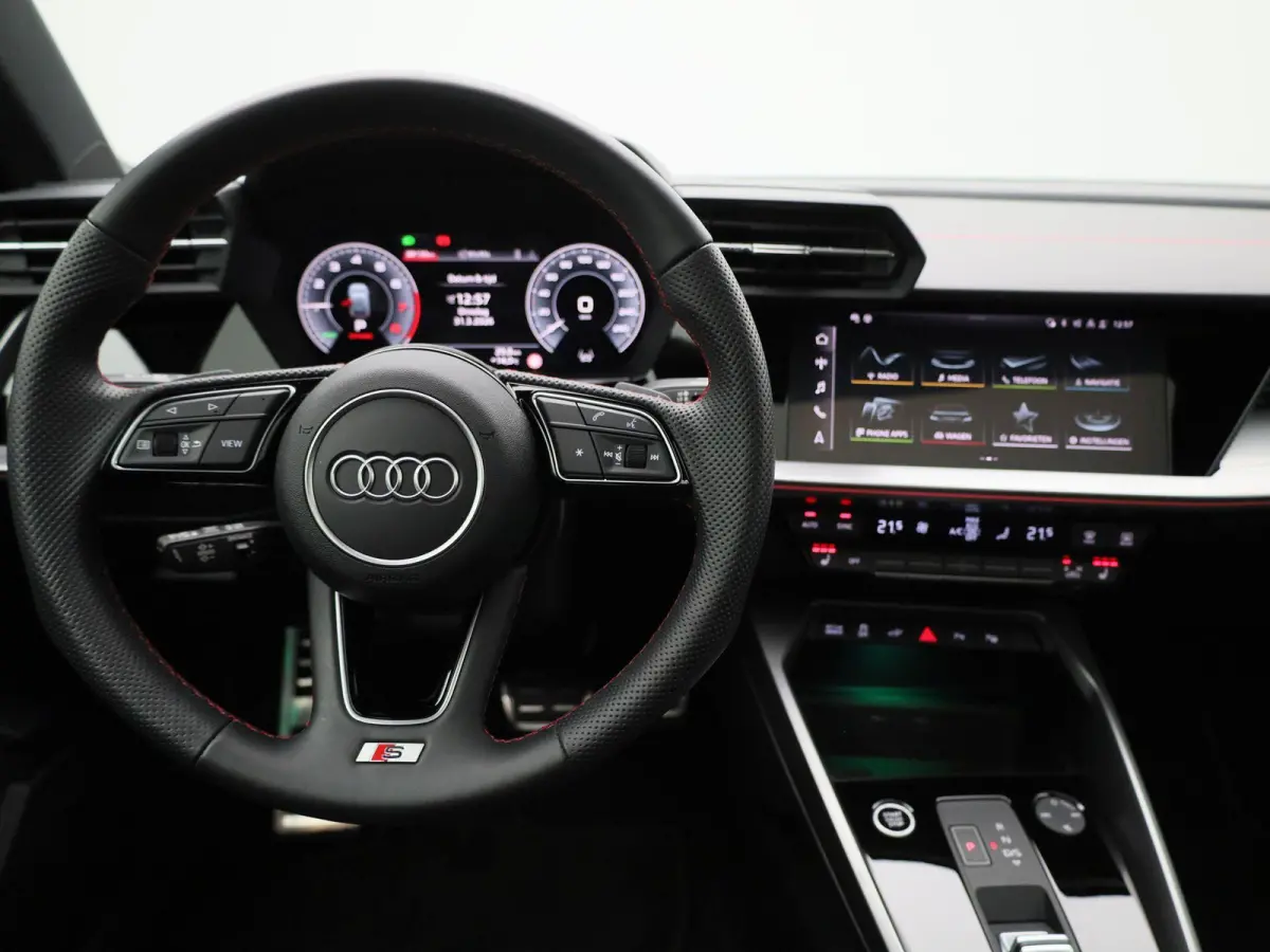 45 TFSI e S edition Competition 245 PK | S-line | Panoramadak | Automaat | Navigatie | Smartphone interface | Climate Control | Stoelverwarming | Lichtmetalen velgen |