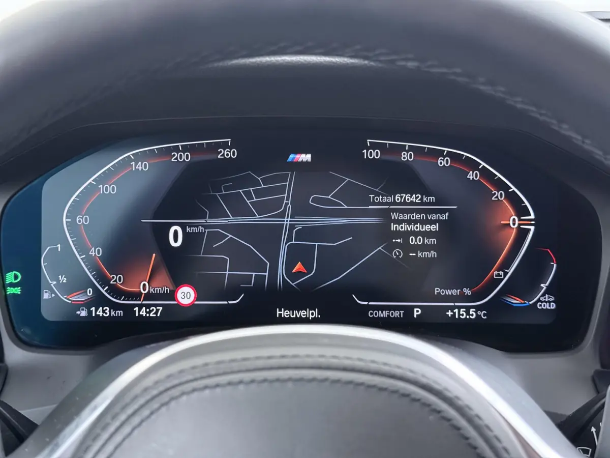 318i High Executive Edition VAN: 33.900,- VOOR: 28.877,- UW HERFSTVOORDEEL: 5.023 ,-  M-SPORT| Afneembare trekhaak | Stoelverwarming | Origineel Nederlands geleverd (NAP) | Rijklaar geleverd
