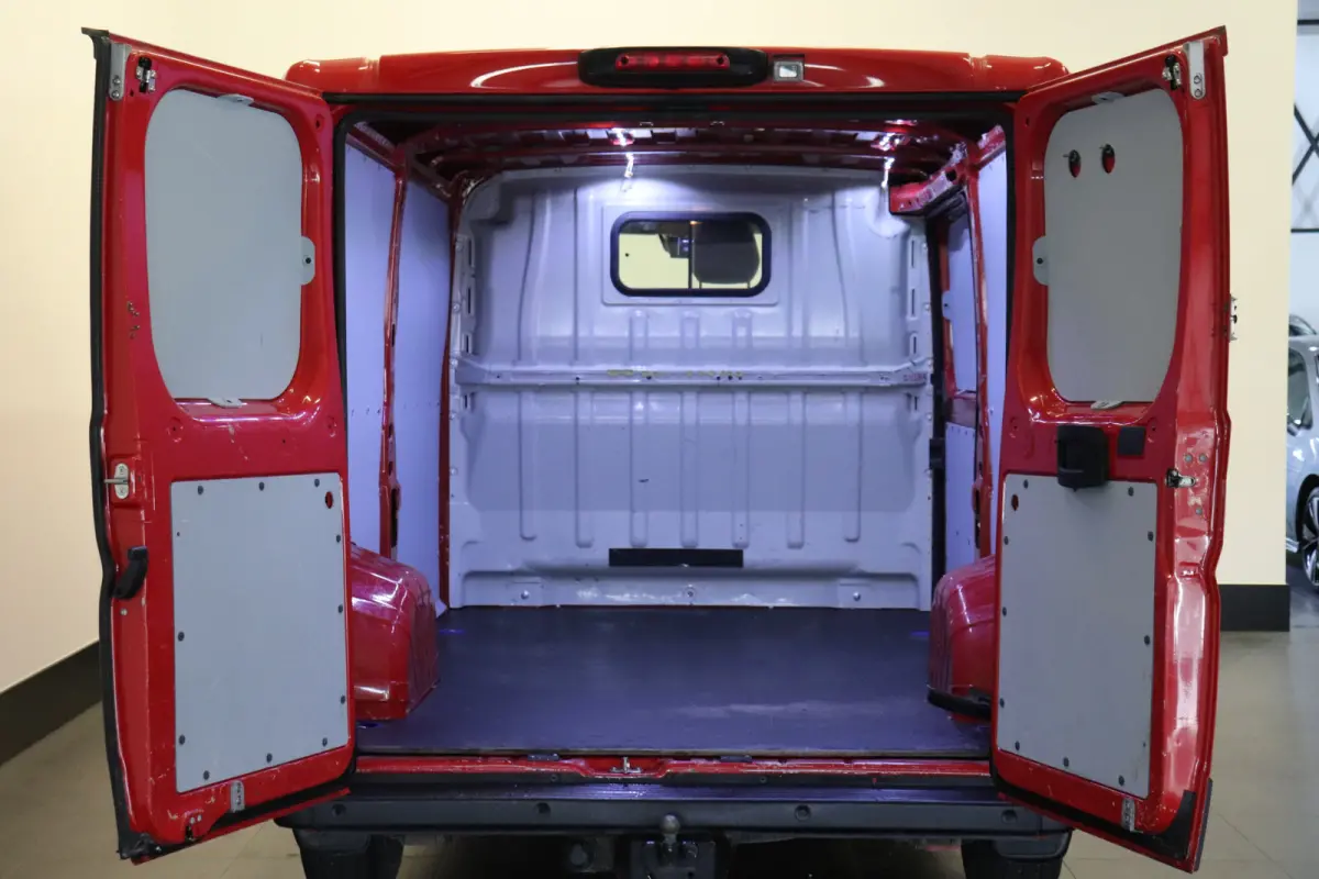 2.0 BlueHDI 164PK L2H1 EURO 6 - Airco - Navi - Cruise - € 11.499,- Excl.