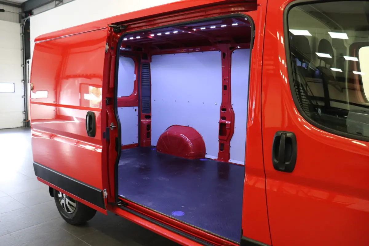 2.0 BlueHDI 164PK L2H1 EURO 6 - Airco - Navi - Cruise - € 11.499,- Excl.