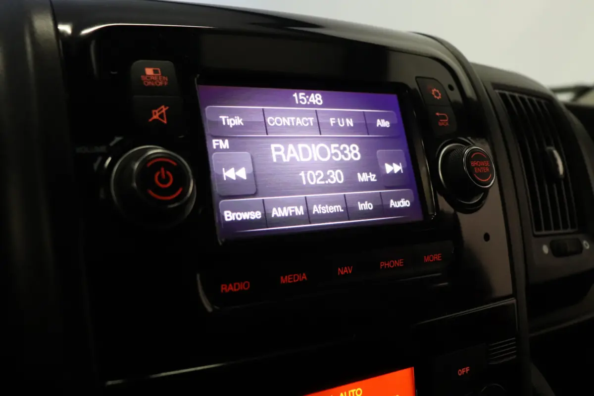 2.0 BlueHDI 164PK L2H1 EURO 6 - Airco - Navi - Cruise - € 11.499,- Excl.