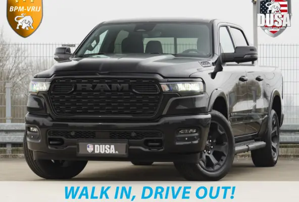 1500 | Bighorn | 3.0L I6 Hurricane | Quad Cab | 4X4 | Stuur/stoel verwarming | Night edition | Panorama dak Getoonde accessoires zijn verkrijgbaar tegen meerprijs