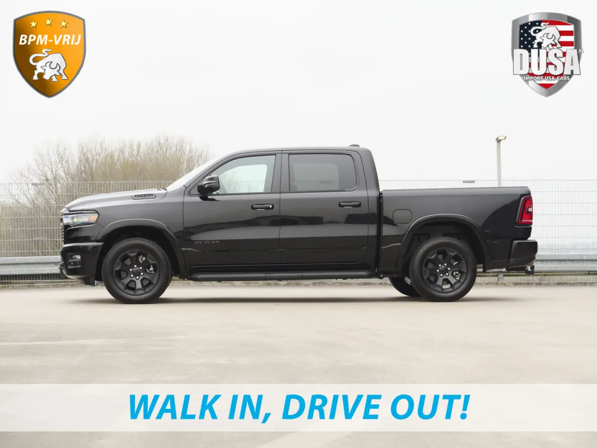 1500 | Bighorn | 3.0L I6 Hurricane | Quad Cab | 4X4 | Stuur/stoel verwarming | Night edition | Panorama dak Getoonde accessoires zijn verkrijgbaar tegen meerprijs