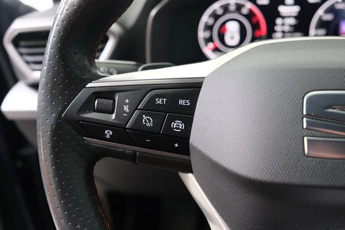 1.5 eTSI FR Business Intense Automaat - N.A.P. Airco, Cruise, Virtual Display, Camera, PDC.