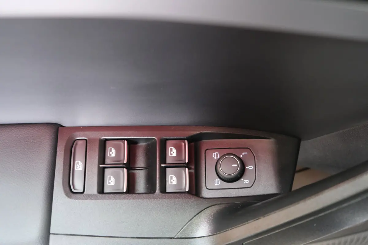 1.5 eTSI FR Business Intense Automaat - N.A.P. Airco, Cruise, Virtual Display, Camera, PDC.