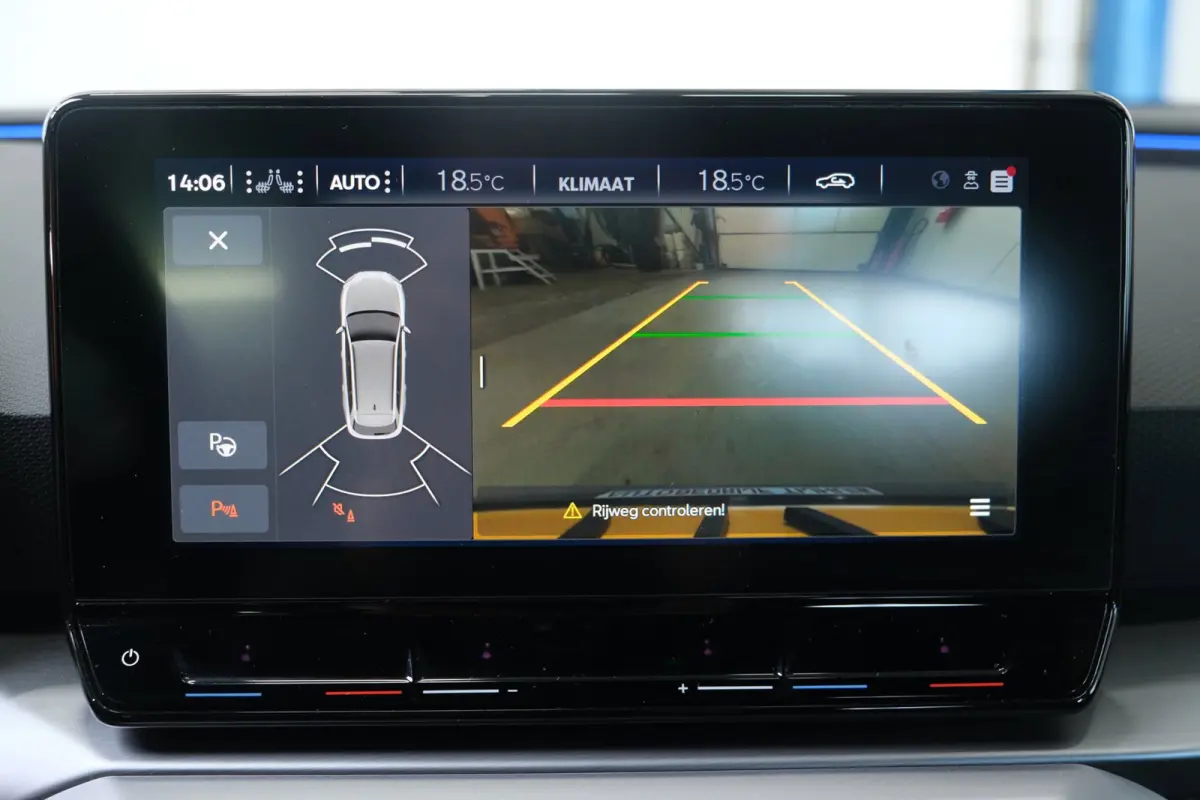 1.5 eTSI FR Business Intense Automaat - N.A.P. Airco, Cruise, Virtual Display, Camera, PDC.