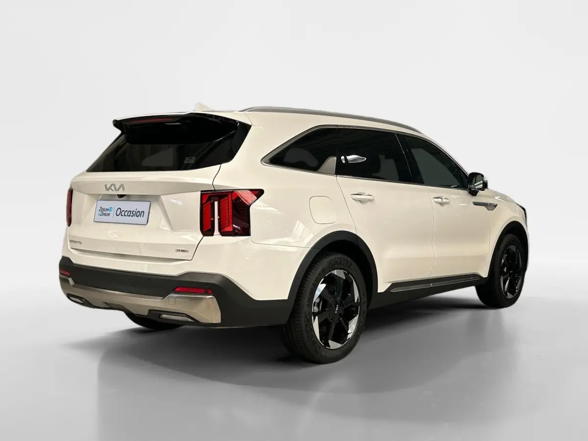 1.6 T-GDi Plug-in Hybrid 4WD DynamicPlusLine 7p | Apple Carplay / Android Auto | Navigatiesysteem | Licht + Regensensor | Stoel + Stuurverwarming | Elektrisch Verstelbare Bestuurdersstoel | 