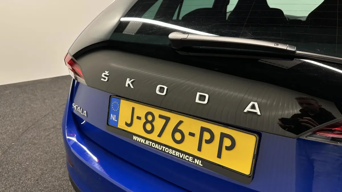 1.0 TSI Sport Business LM CRUISE CARPLAY ECC.