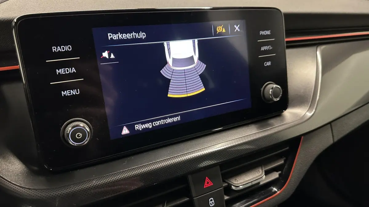 1.0 TSI Sport Business LM CRUISE CARPLAY ECC.