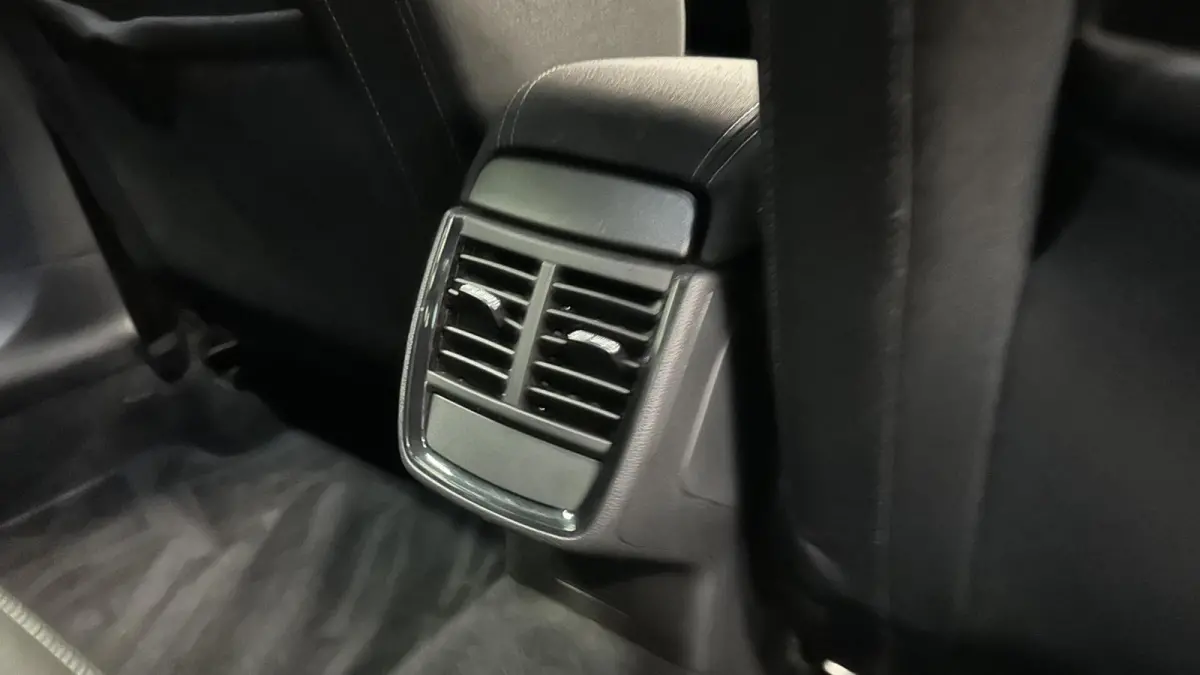 1.0 TSI Sport Business LM CRUISE CARPLAY ECC.