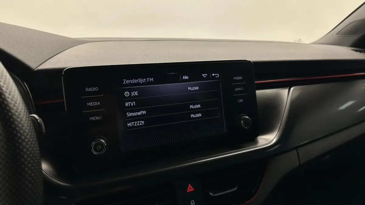 1.0 TSI Sport Business LM CRUISE CARPLAY ECC.