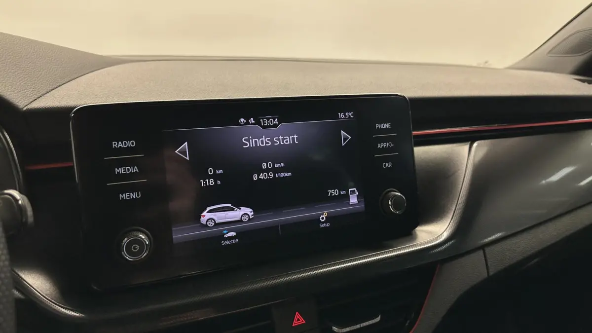 1.0 TSI Sport Business LM CRUISE CARPLAY ECC.
