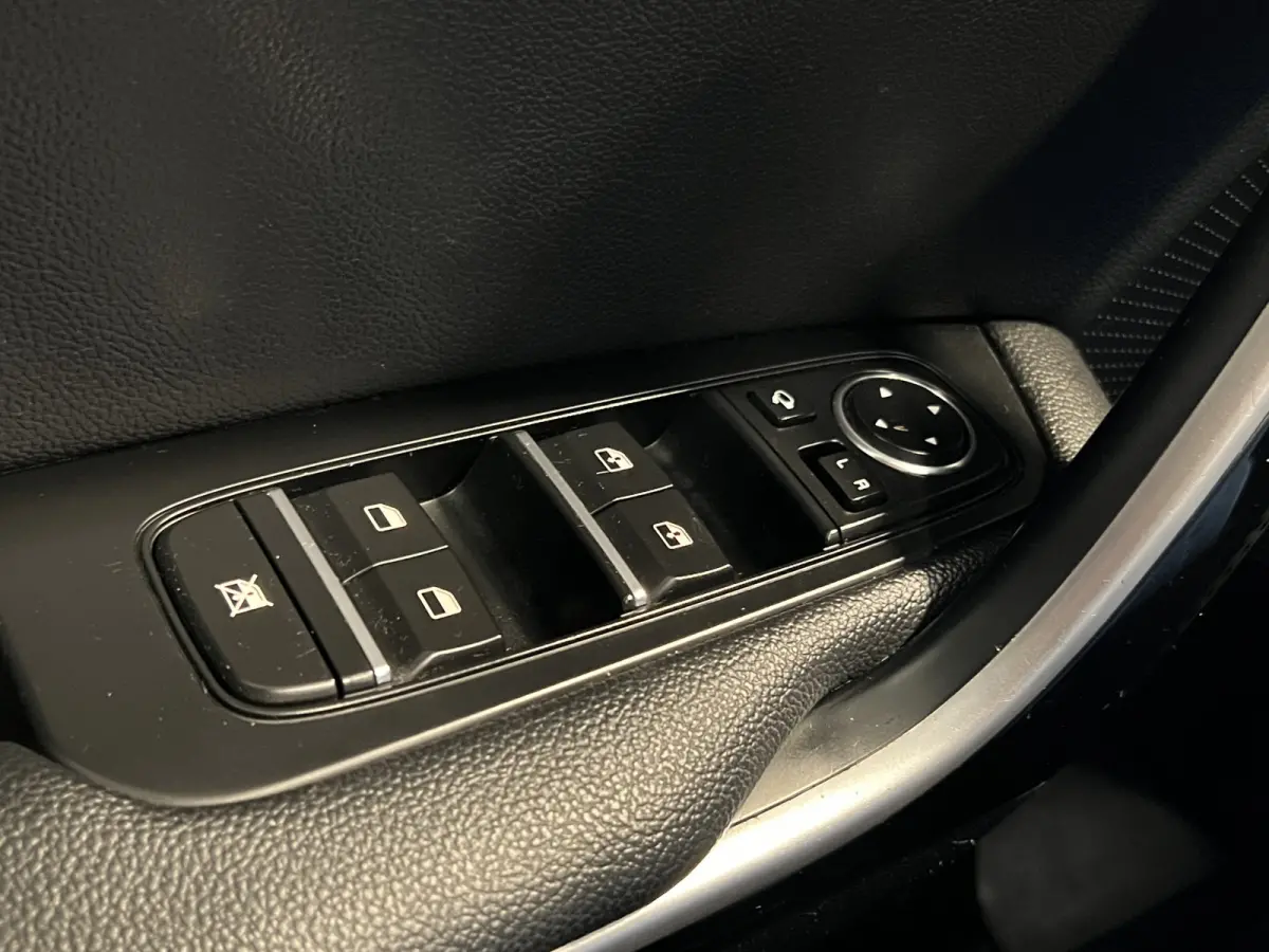 1.0 T-GDI GT-Line Edition | Navigatie/Android/Apple Carplay | LM Velgen 17" | Cruise Control | Achteruitrijcamera + PDC Achter | Airco |