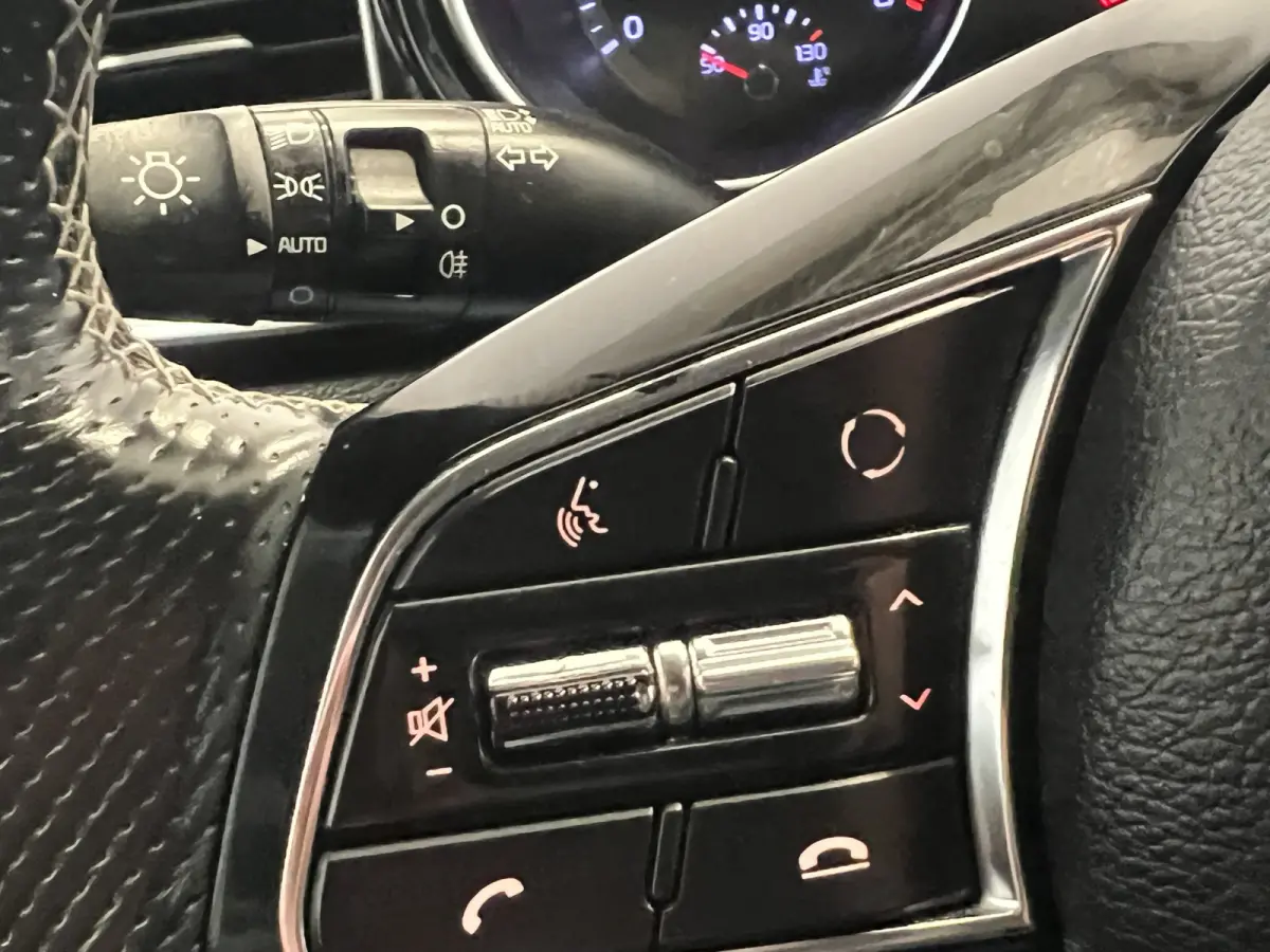 1.0 T-GDI GT-Line Edition | Navigatie/Android/Apple Carplay | LM Velgen 17" | Cruise Control | Achteruitrijcamera + PDC Achter | Airco |