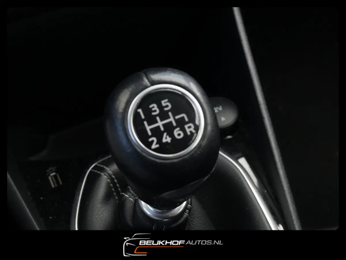 1.0 EcoBoost Titanium Carplay Navi Cruise Contr