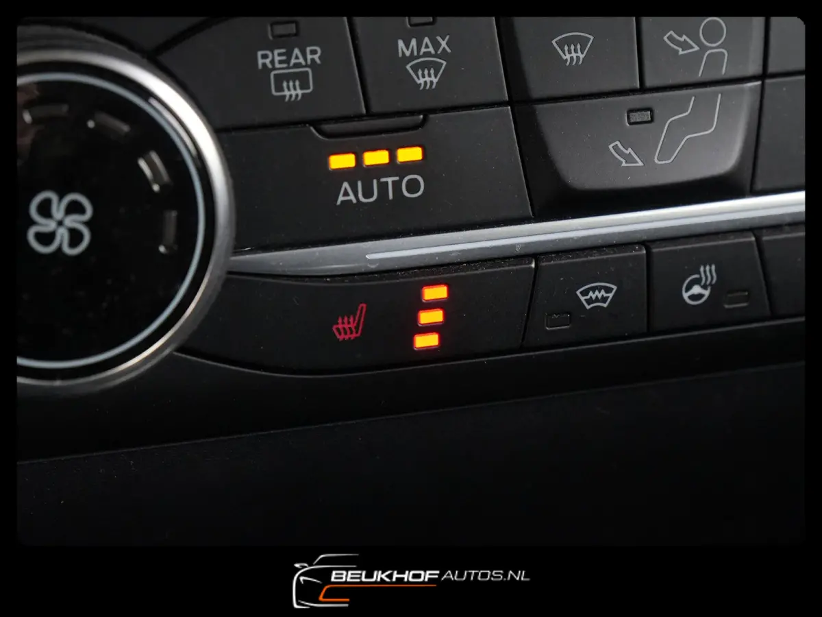 1.0 EcoBoost Titanium Carplay Navi Cruise Contr