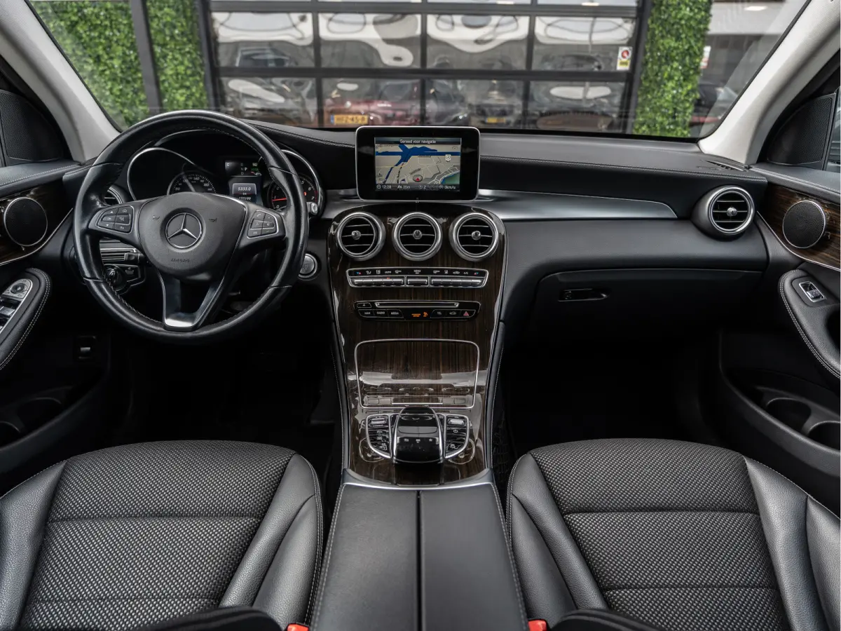 350e 4MATIC Ambition | Exclusive | Elek Kofferklep | Navi |