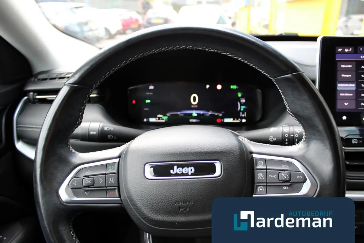 4xe Plug-in Hybrid Limited Lease Ed.