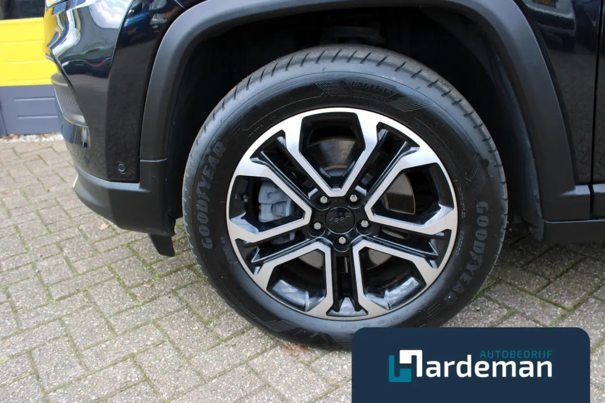 4xe Plug-in Hybrid Limited Lease Ed.