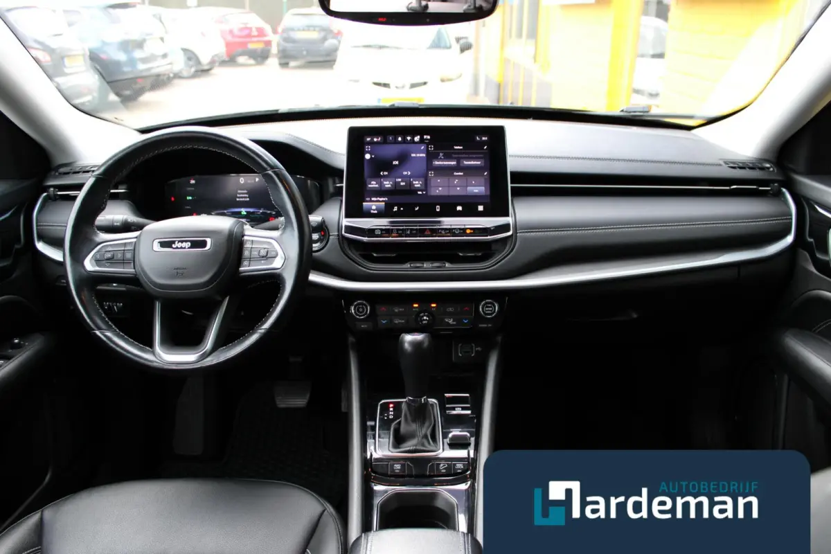 4xe Plug-in Hybrid Limited Lease Ed.