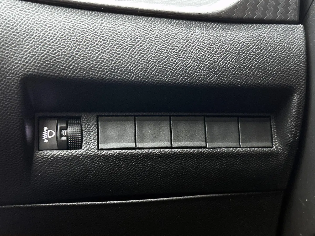 1.2 Style 100pk | Navigatie | Airco | Cruise Control | LED | Parkeersensoren | Apple Carplay/Android Auto |