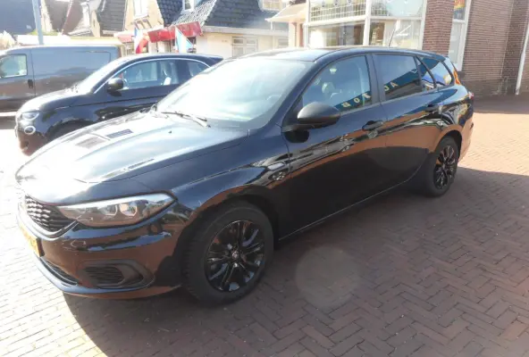 1.4 Street CRUISE CONTROL+NAVIGATIE+METALLIC+RESERVEWIEL